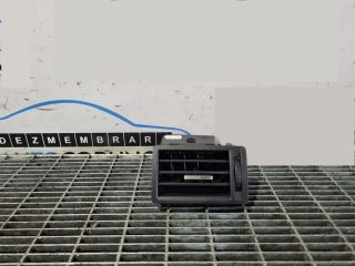 bontott FORD KUGA Jobb Szellőző