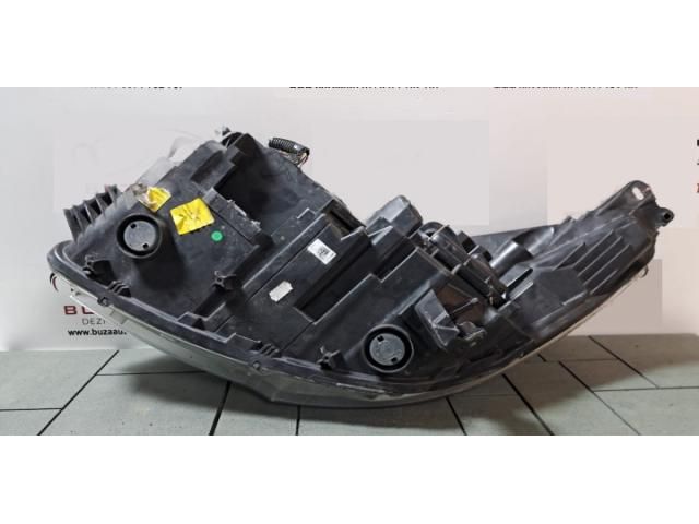 bontott FORD KUGA Jobb Xenon Fényszóró