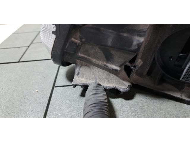 bontott FORD KUGA Jobb Xenon Fényszóró