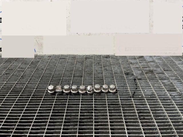 bontott FORD KUGA Kerék Csavar Szett