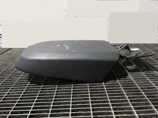 bontott FORD KUGA Könyöklő