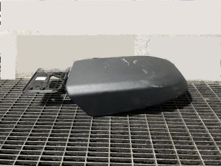 bontott FORD KUGA Könyöklő