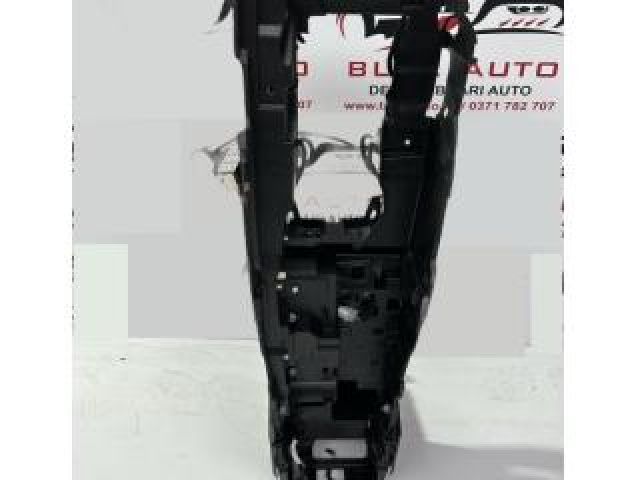 bontott FORD KUGA Könyöklő