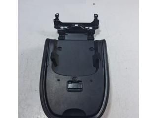 bontott FORD KUGA Könyöklő