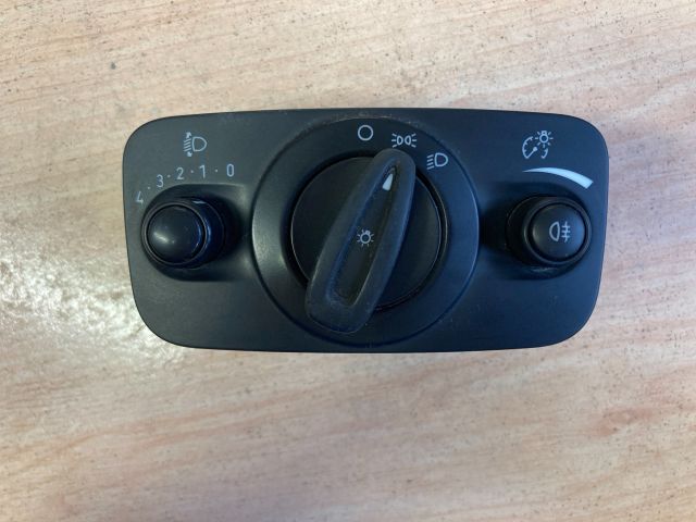 bontott FORD KUGA Kormánymű Elektronika