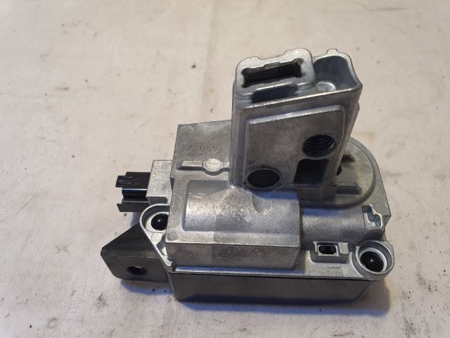 bontott FORD KUGA Kormányzár (Elektromos)