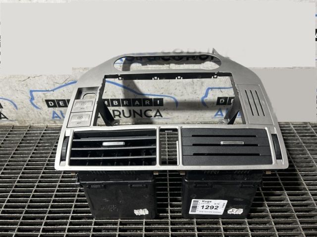 bontott FORD KUGA Középső Szellőző