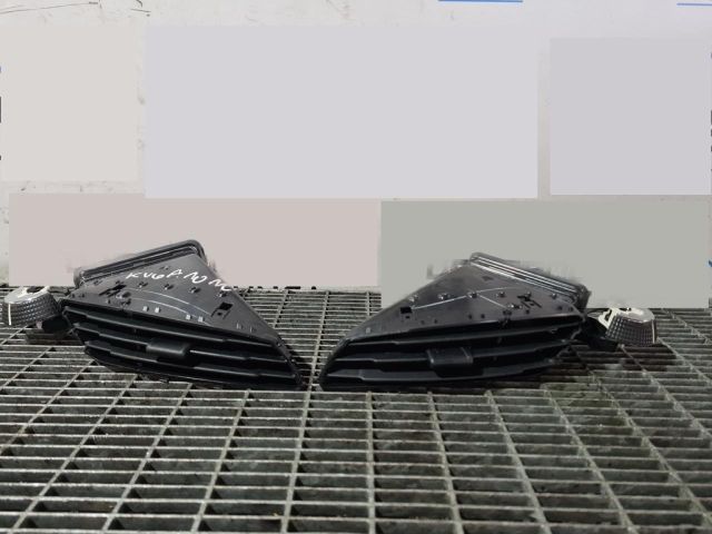 bontott FORD KUGA Középső Szellőző