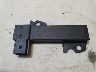 bontott FORD KUGA Központizár Antenna
