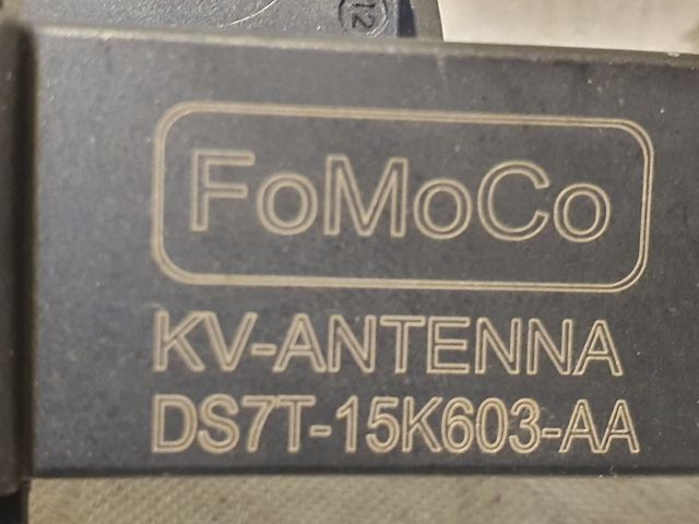 bontott FORD KUGA Kulcs Nélküli Nyitás Jeladó