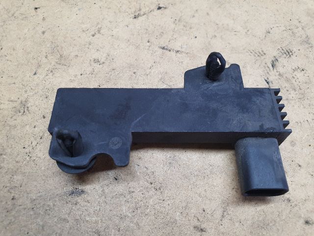 bontott FORD KUGA Kulcs Nélküli Nyitás Jeladó