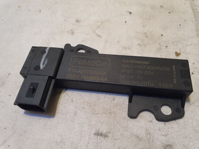 bontott FORD KUGA Kulcs Nélküli Nyitás Jeladó