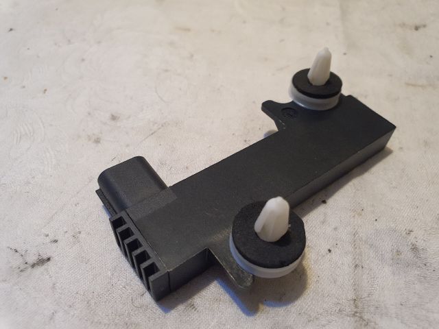 bontott FORD KUGA Kulcs Nélküli Nyitás Jeladó