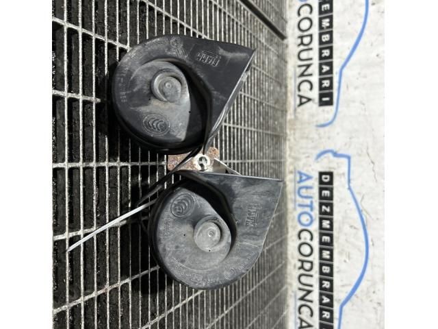 bontott FORD KUGA Kürt