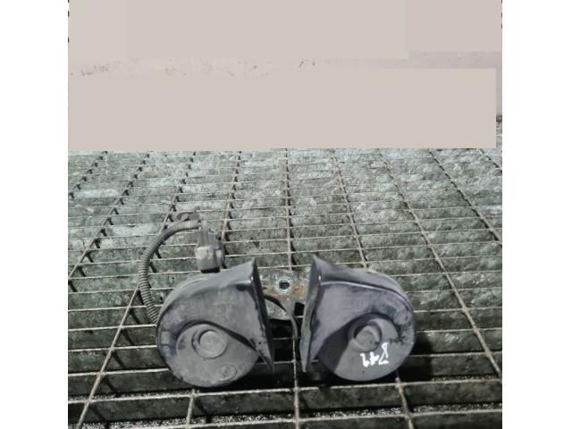 bontott FORD KUGA Kürt