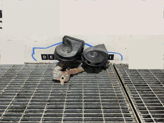 bontott FORD KUGA Kürt