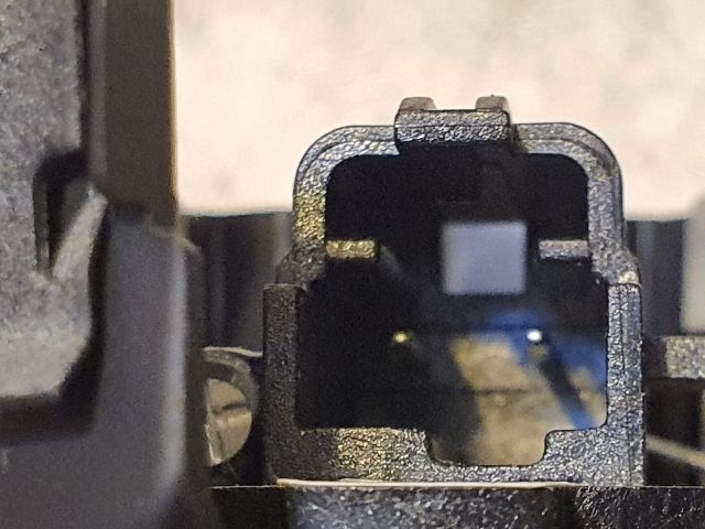 bontott FORD KUGA Magassugárzó Hangszóró