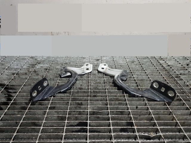 bontott FORD KUGA Motorháztető Zsanér Pár