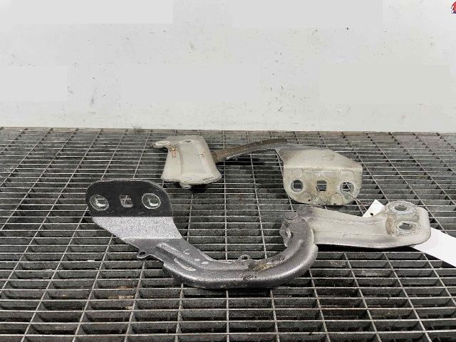 bontott FORD KUGA Motorháztető Zsanér Pár