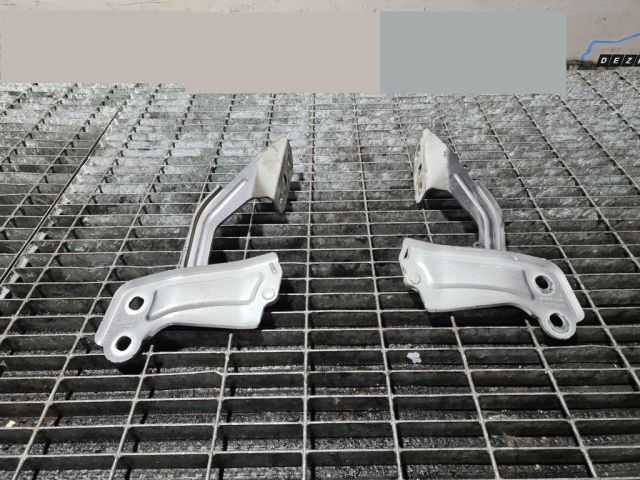 bontott FORD KUGA Motorháztető Zsanér Pár