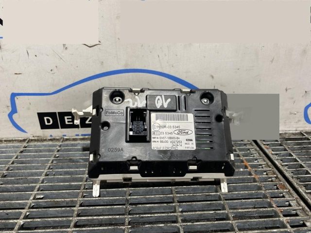 bontott FORD KUGA Multifunkciós Kijelző