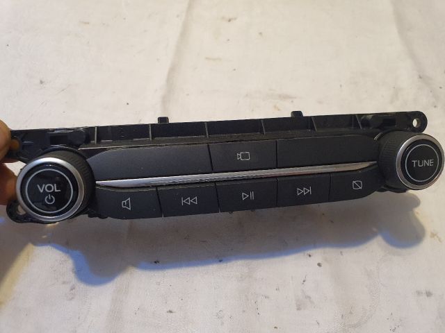 bontott FORD KUGA Multimédia Vezérlő