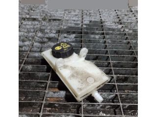 bontott FORD KUGA Szervóolaj Tartály