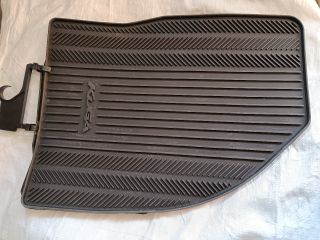 bontott FORD KUGA Szőnyeg Szett