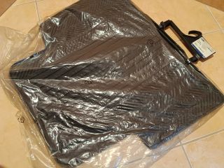 bontott FORD KUGA Szőnyeg Szett