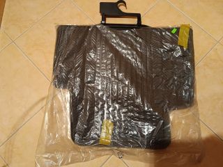 bontott FORD KUGA Szőnyeg Szett