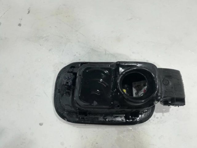 bontott FORD KUGA Tankajtó