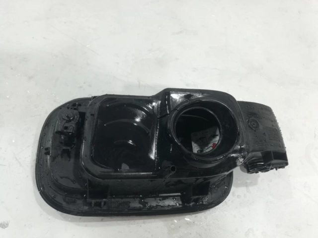 bontott FORD KUGA Tankajtó