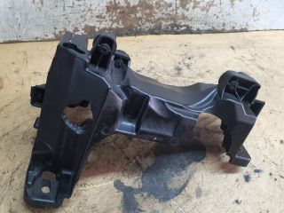 bontott FORD KUGA Tartó Bak