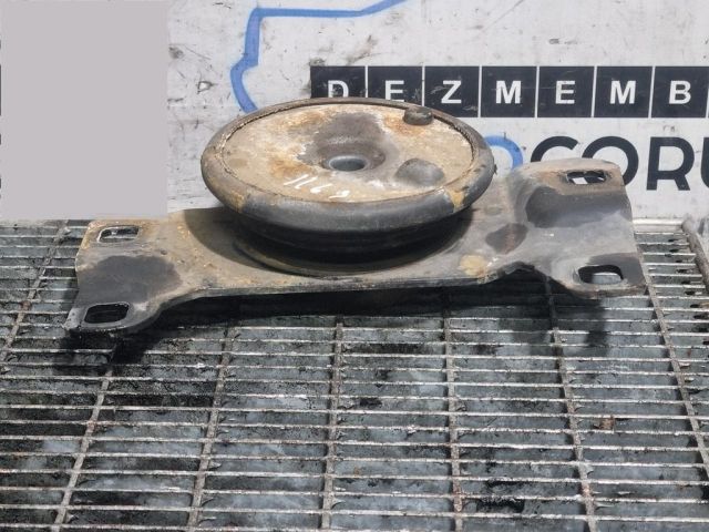 bontott FORD KUGA Tartó Bak