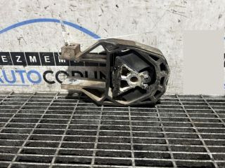 bontott FORD KUGA Tartó Bak