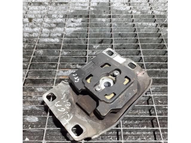 bontott FORD KUGA Tartó Bak