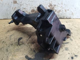 bontott FORD KUGA Tartó Bak