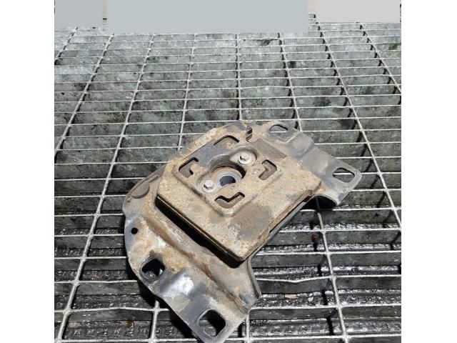 bontott FORD KUGA Tartó Bak