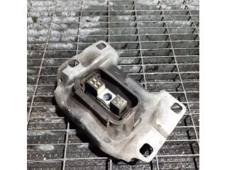 bontott FORD KUGA Tartó Bak