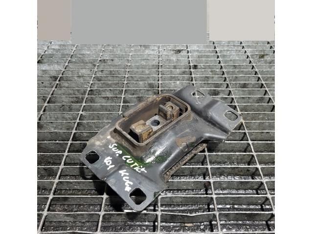 bontott FORD KUGA Tartó Bak