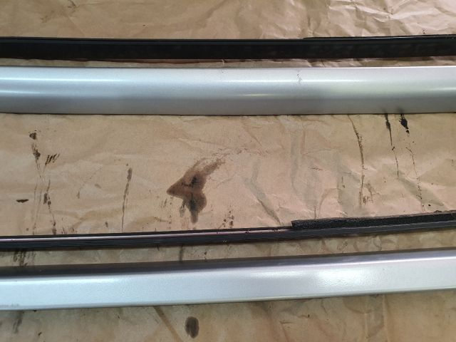 bontott FORD KUGA Tetősín Pár