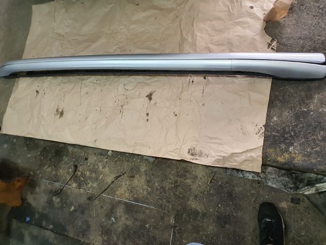 bontott FORD KUGA Tetősín Pár