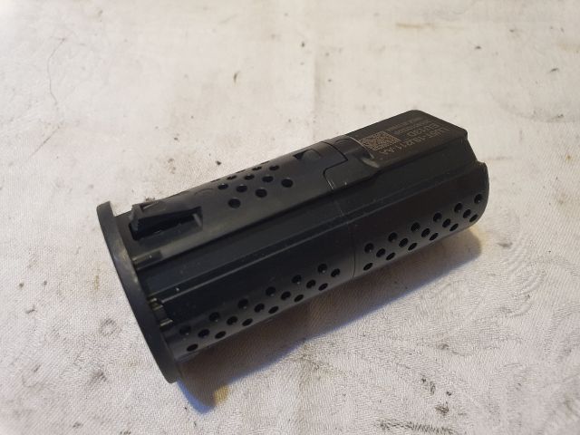 bontott FORD KUGA USB Aljzat