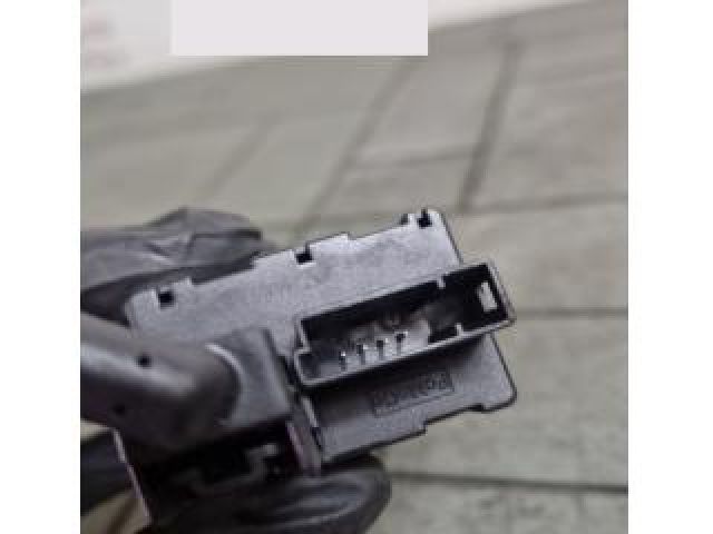 bontott FORD KUGA USB HUB