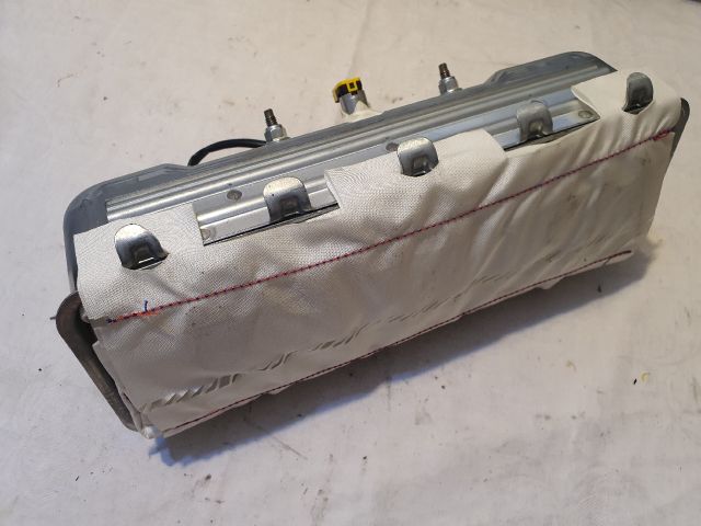 bontott FORD KUGA Utasoldali Légzsák