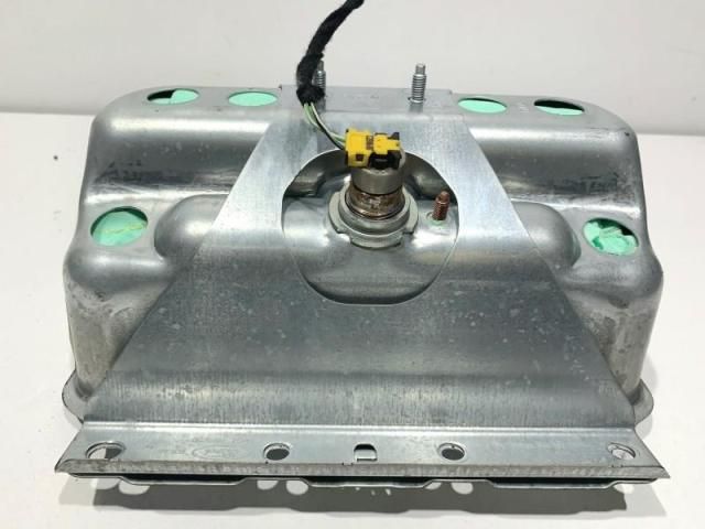 bontott FORD KUGA Utasoldali Légzsák