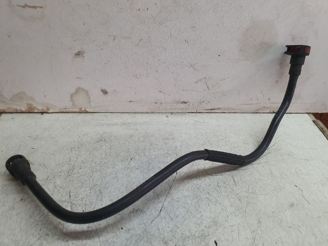 bontott FORD KUGA Üzemanyagcső