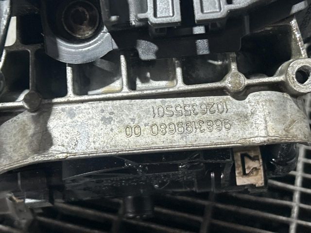 bontott FORD KUGA Üzemanyagszűrő Ház