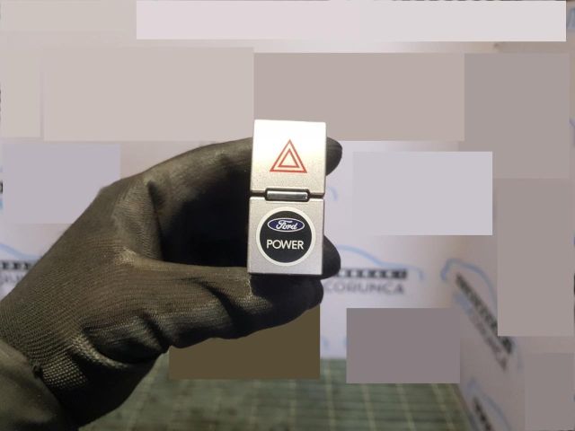 bontott FORD KUGA Vészvillogó Kapcsoló