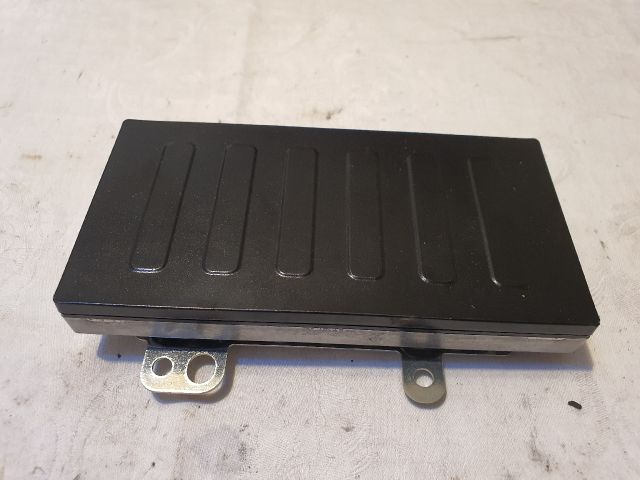 bontott FORD KUGA Vezeték Nélküli Telefontöltő